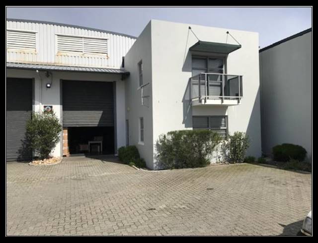 285M² WAREHOUSE RENTED IN MARINA DA GAMA